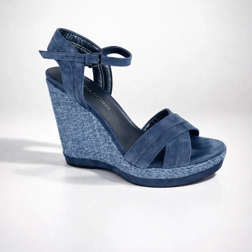 💙💙STUART WEITZMAN ELEVATE BLUE SUEDE WEDGE SANDALS💙